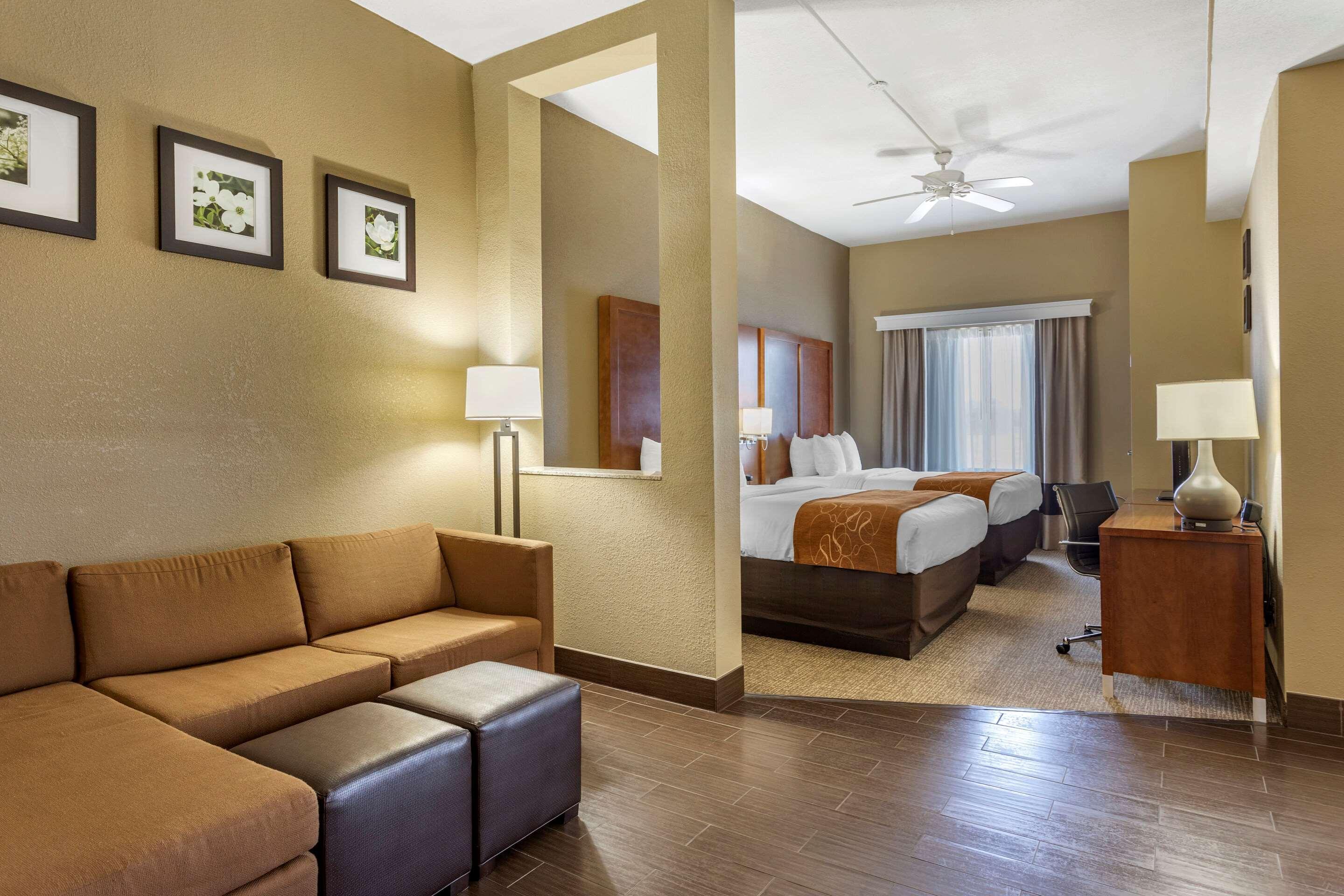 คอมฟอร์ท สวีทส์ Hotel เบทส์วิลล์ ภายนอก รูปภาพ