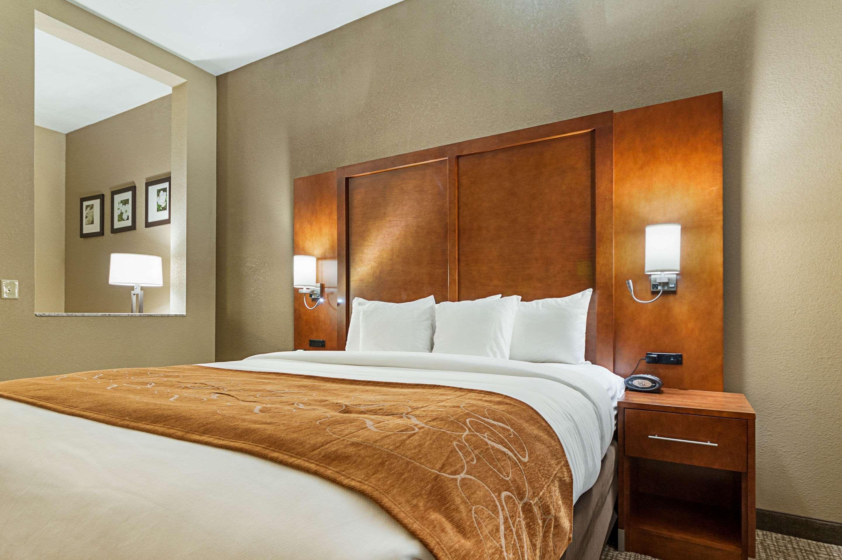 คอมฟอร์ท สวีทส์ Hotel เบทส์วิลล์ ภายนอก รูปภาพ